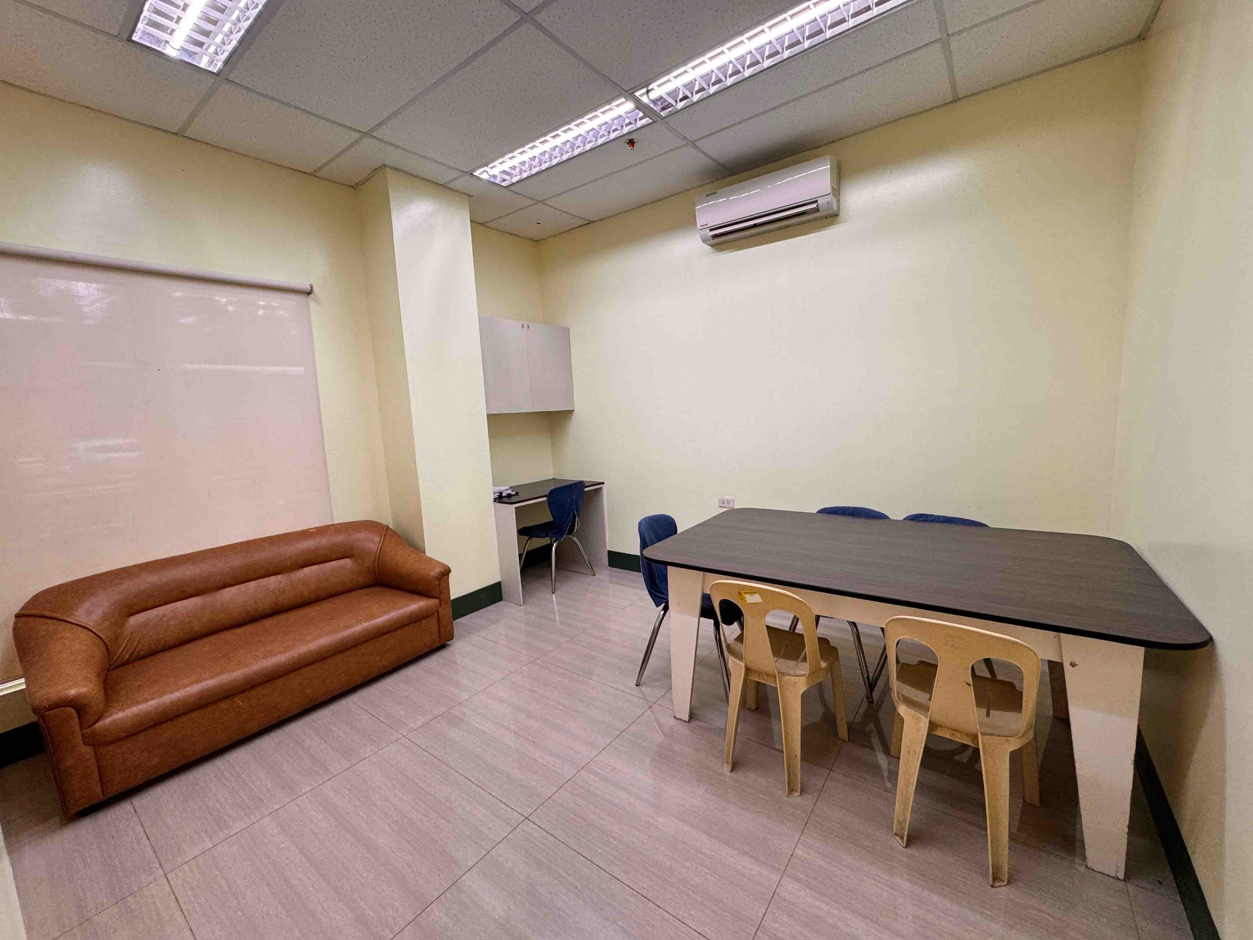 PS Consultation Room